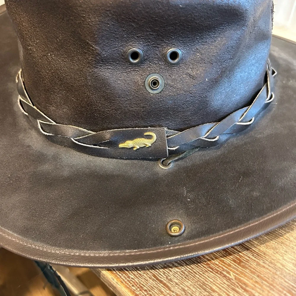 Australian Leather Bush hat bound by hand, silver crocodile croc 🐊